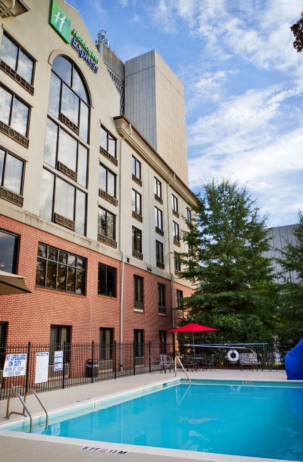 Holiday Inn Express & Suites Greenville-Downtown By Ihg Exterior photo
